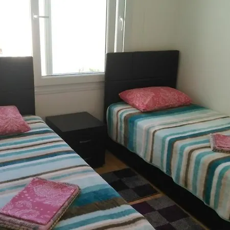 Apartament 3 Plus 1 In
